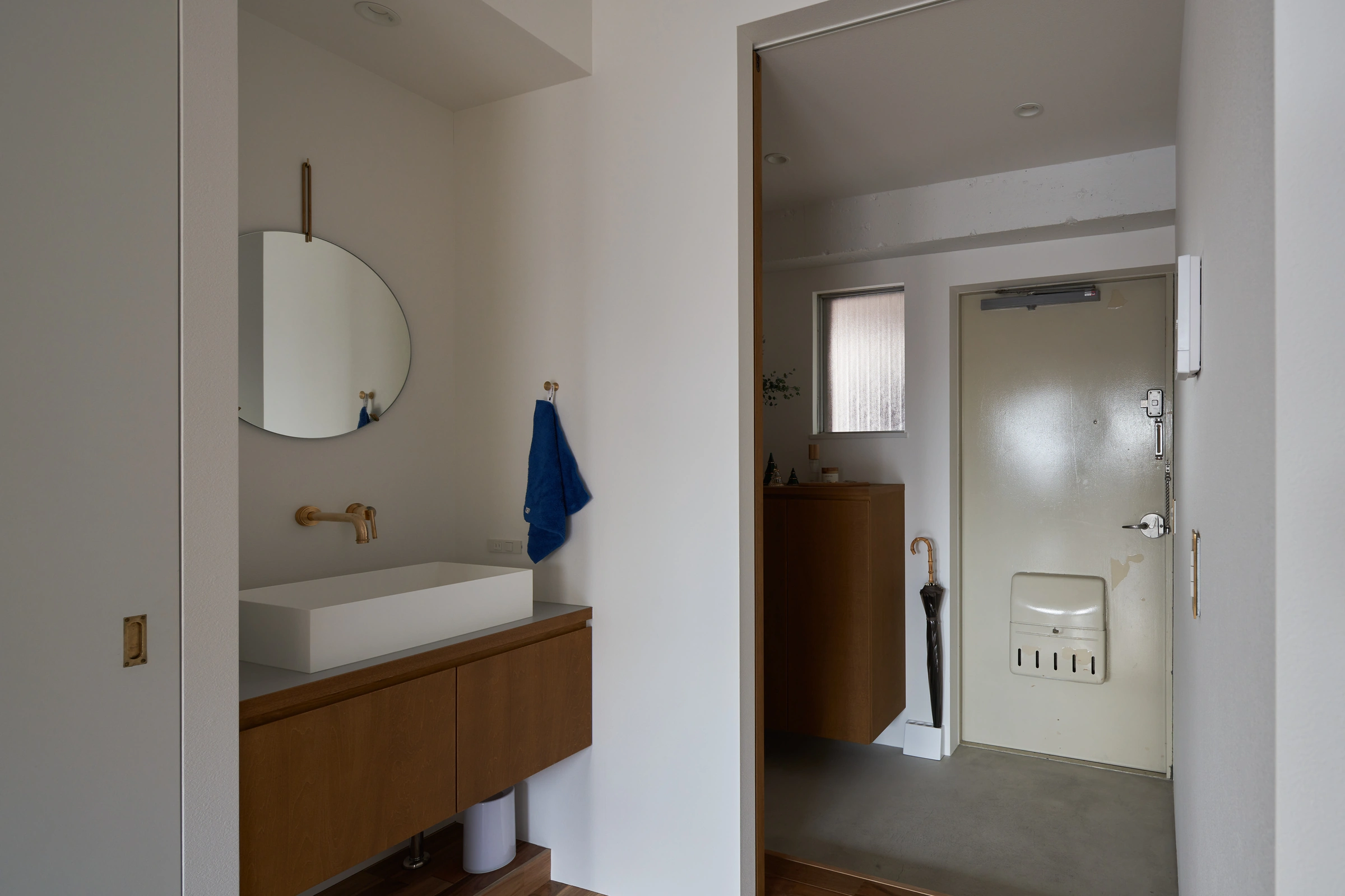 Nishigotanda House with interior 写真 11