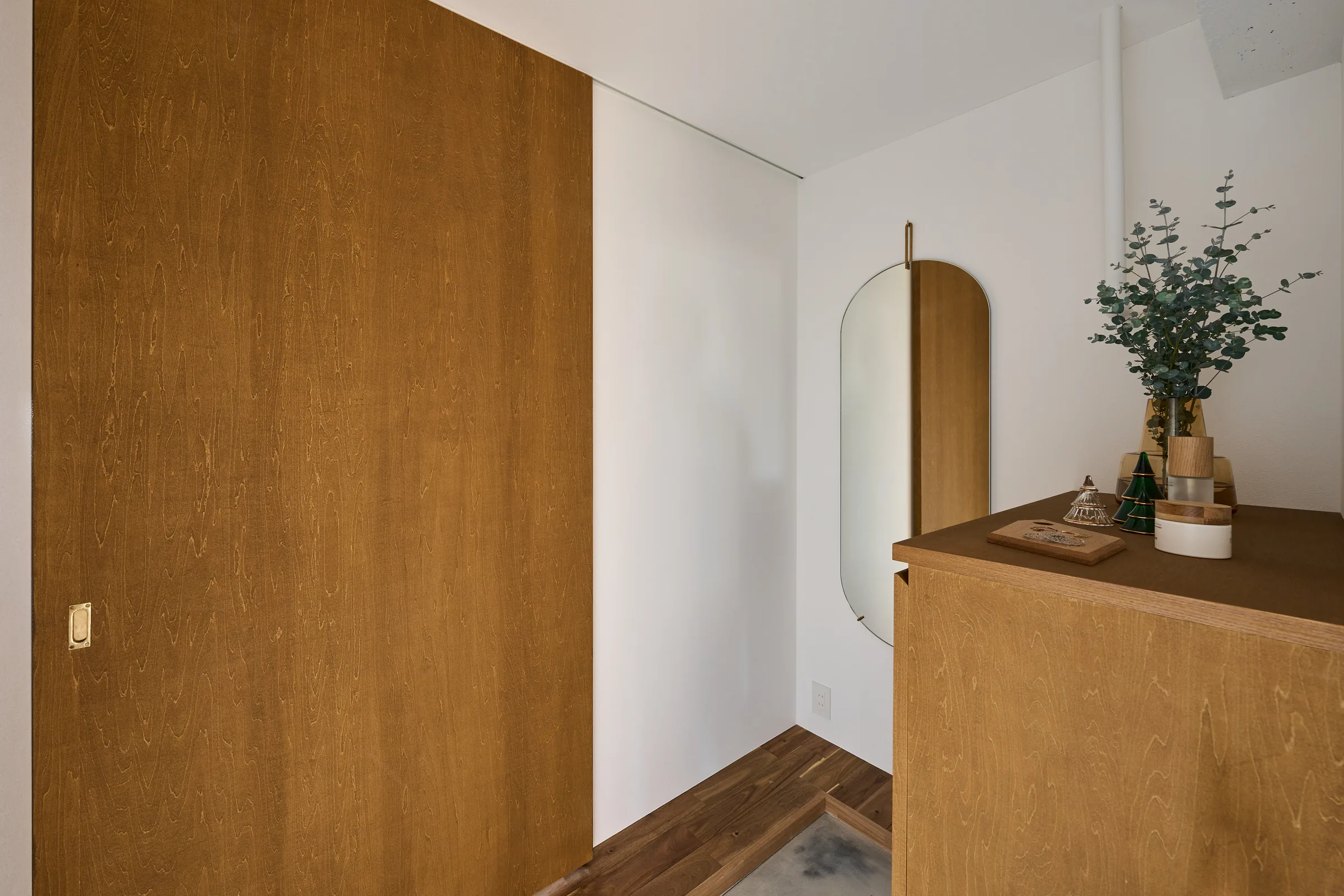 Nishigotanda House with interior 写真 17