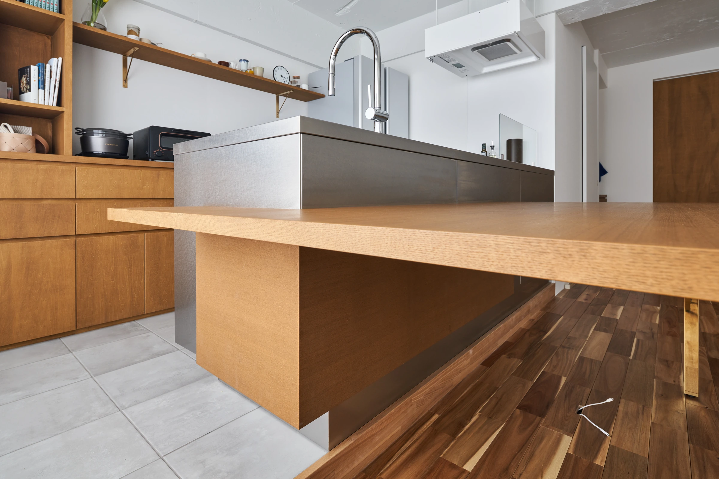 Nishigotanda House with interior 写真 22