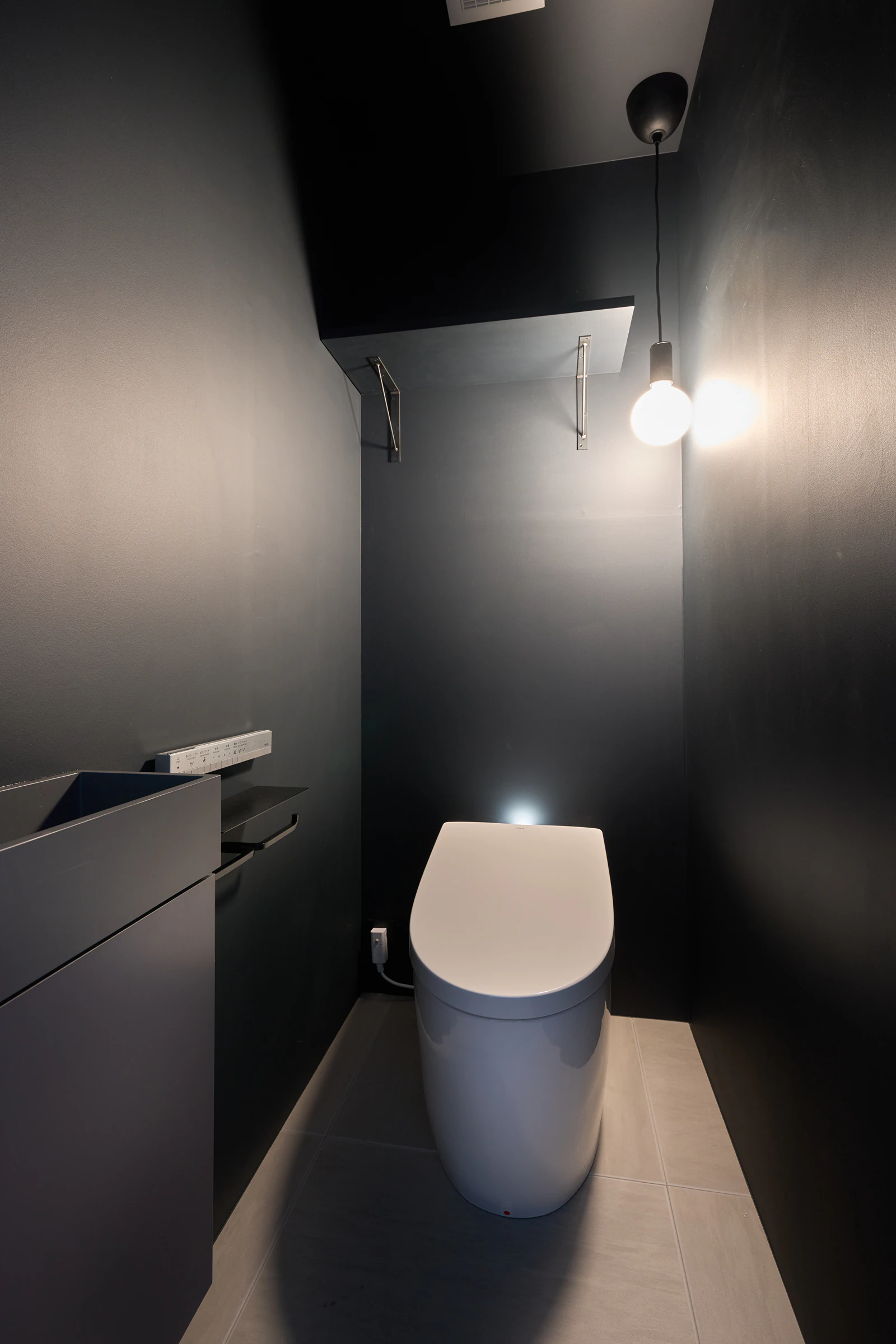 静灰/Silent Grey/Kagurazaka 写真 5